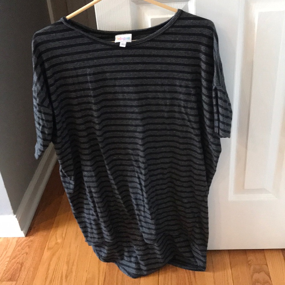 Lularoe top